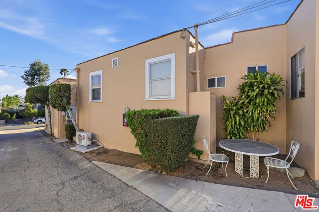 4407 Melbourne Avenue, Los Angeles, CA 90027