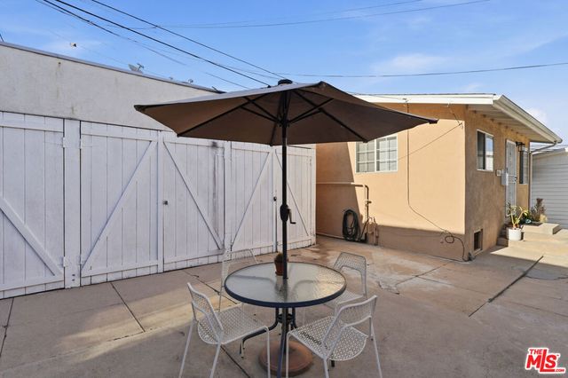 4407 Melbourne Avenue, Los Angeles, CA 90027