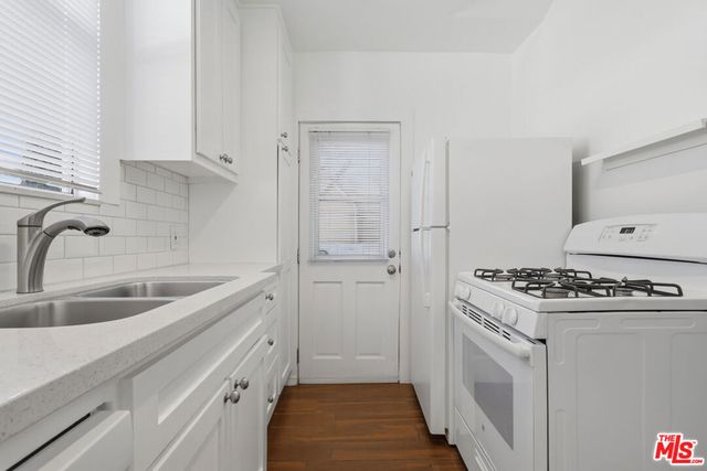 4407 Melbourne Avenue, Los Angeles, CA 90027