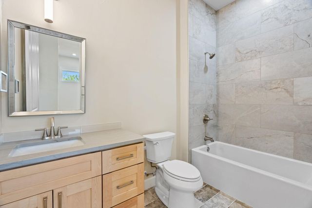 1399 Hi CIR S, Horseshoe Bay, TX 78657