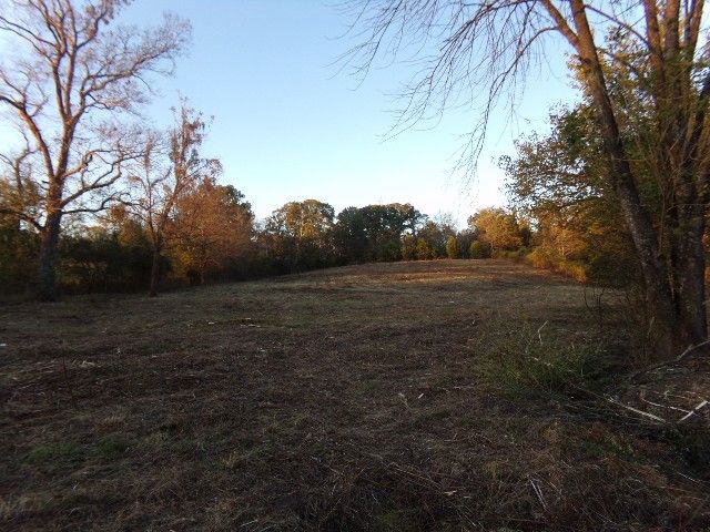 998 Corum Hill Rd, Castalian Springs, TN 37031