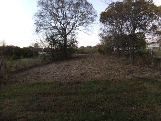 998 Corum Hill Rd, Castalian Springs, TN 37031