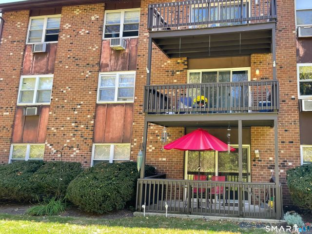 43 Balance Rock Road APT 1, Seymour, CT 06483