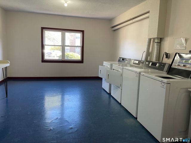 43 Balance Rock Road APT 1, Seymour, CT 06483