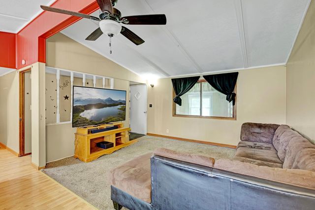 120 S Irving Avenue, Rush City, MN 55069