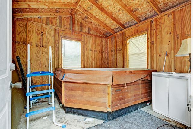 120 S Irving Avenue, Rush City, MN 55069