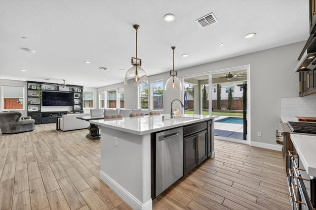 3047 Anastasia Way, Lincoln, CA 95648