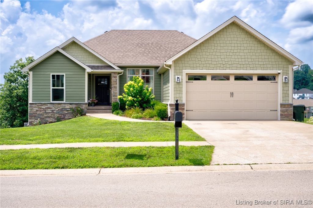 1213 Knob Hill Boulevard, Georgetown, IN 47122