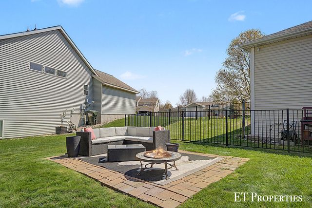 6213 Sheldon Drive, Georgetown Twp, MI 49426