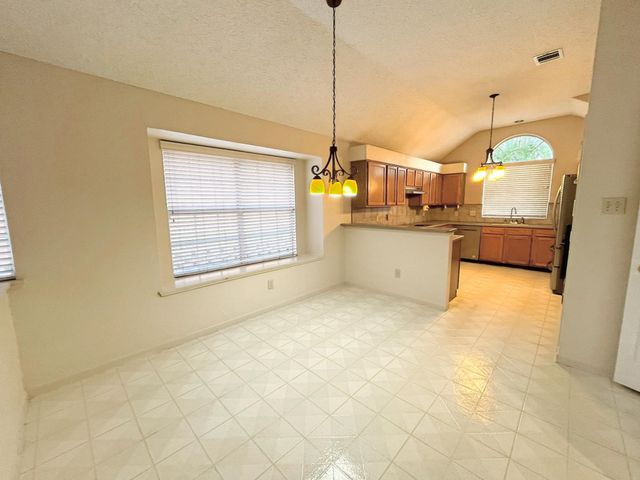 1513 Columbus Drive, Rowlett, TX 75089