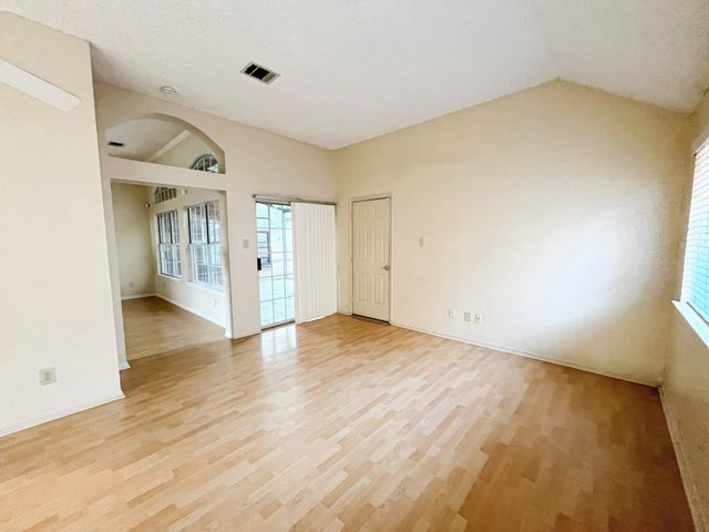 1513 Columbus Drive, Rowlett, TX 75089