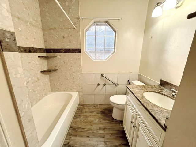 1513 Columbus Drive, Rowlett, TX 75089