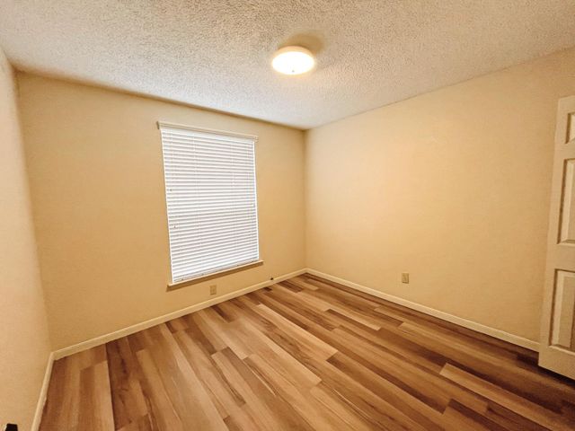 1513 Columbus Drive, Rowlett, TX 75089