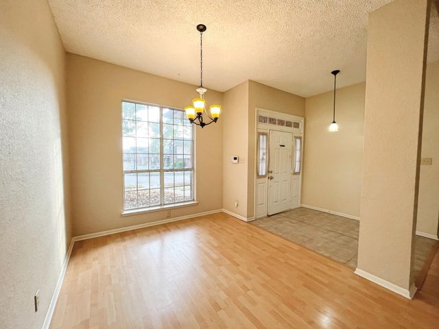 1513 Columbus Drive, Rowlett, TX 75089