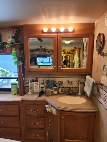 5684 SE 67th Ave, Okeechobee, FL 34974