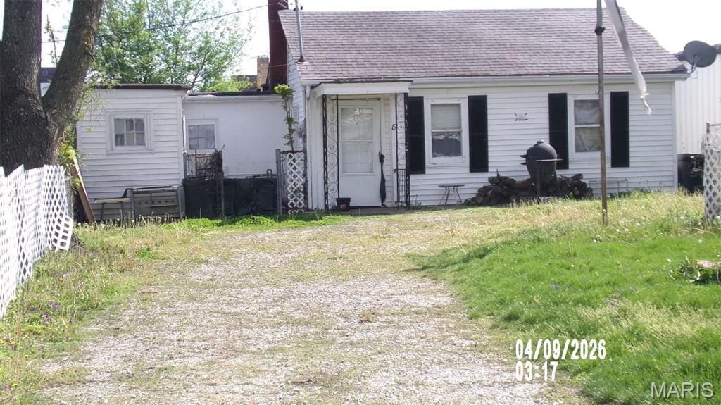 8 East C Street, Belleville, IL 62220