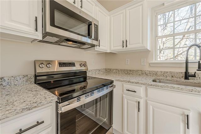 156 Dogwood Glen Drive, Aragon, GA 30104