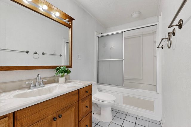 8623 MENAUL Boulevard NE, Albuquerque, NM 87112