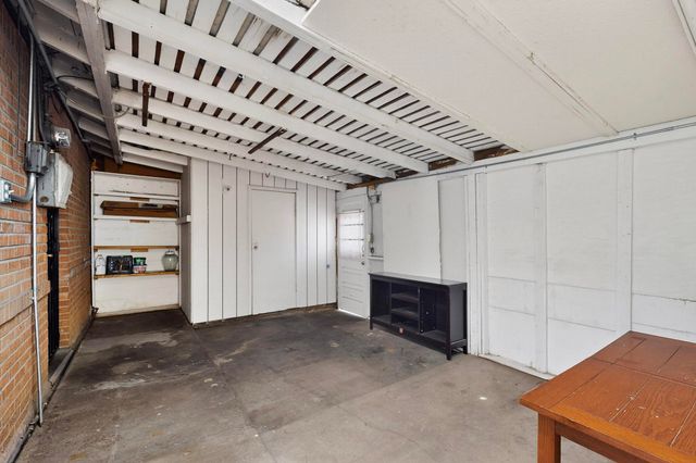 8623 MENAUL Boulevard NE, Albuquerque, NM 87112