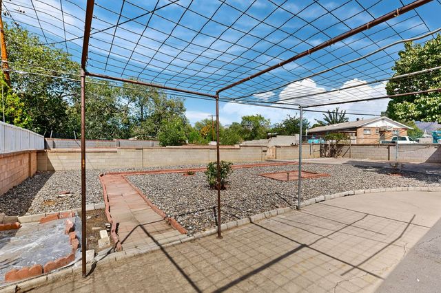 8623 MENAUL Boulevard NE, Albuquerque, NM 87112