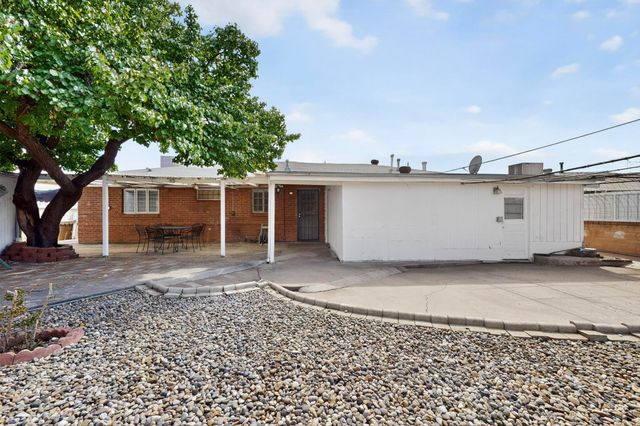 8623 MENAUL Boulevard NE, Albuquerque, NM 87112