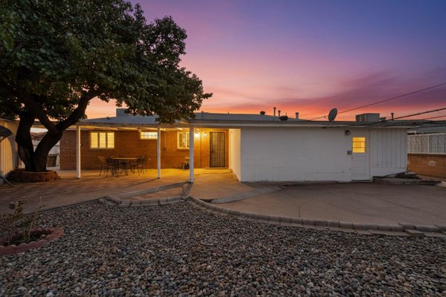 8623 MENAUL Boulevard NE, Albuquerque, NM 87112