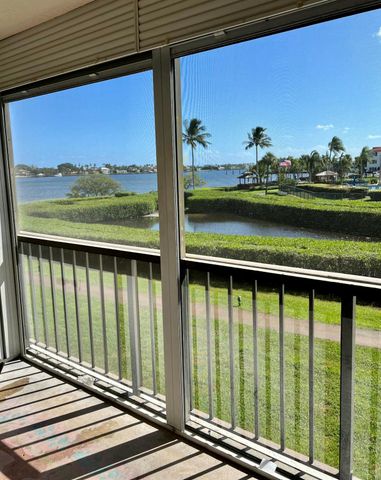 7020 Half Moon Circle 210, Hypoluxo, FL 33462