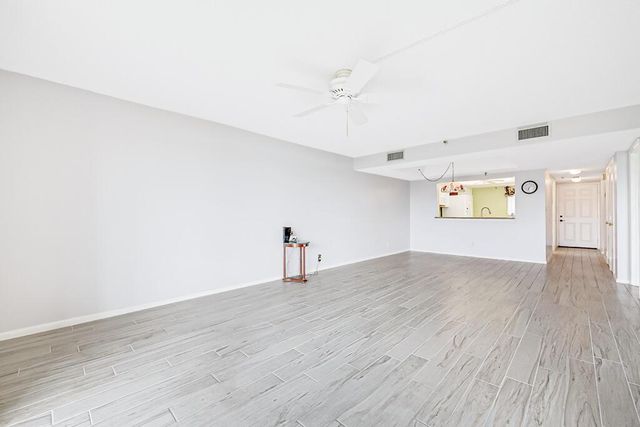 7020 Half Moon Circle 210, Hypoluxo, FL 33462