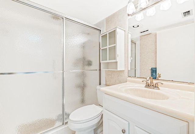 7020 Half Moon Circle 210, Hypoluxo, FL 33462