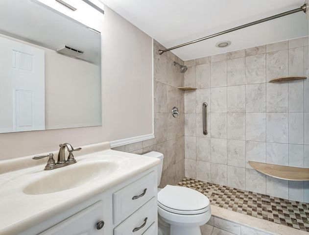 7020 Half Moon Circle 210, Hypoluxo, FL 33462
