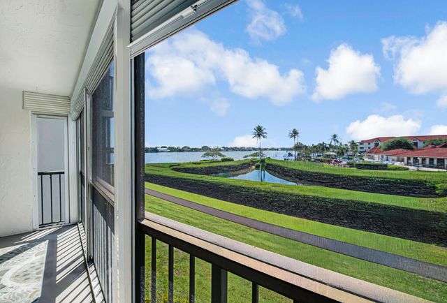 7020 Half Moon Circle 210, Hypoluxo, FL 33462