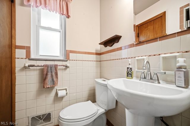 7988 Wright Road, Broadview Heights, OH 44147