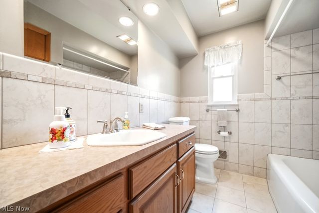 7988 Wright Road, Broadview Heights, OH 44147