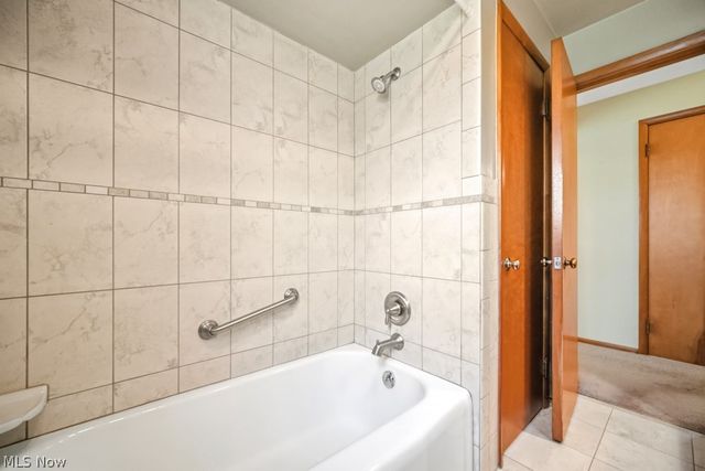7988 Wright Road, Broadview Heights, OH 44147