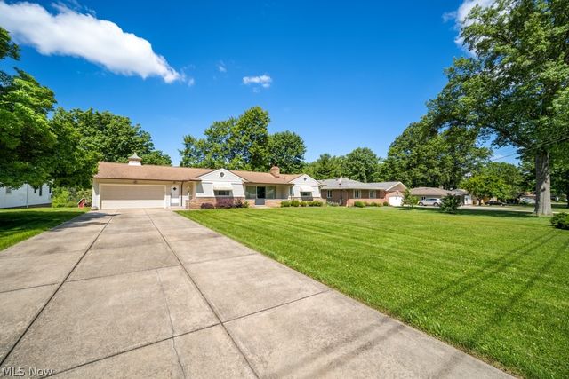7988 Wright Road, Broadview Heights, OH 44147