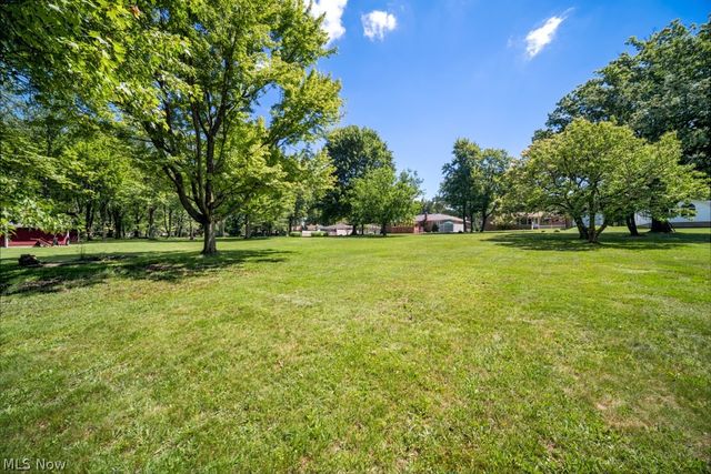 7988 Wright Road, Broadview Heights, OH 44147
