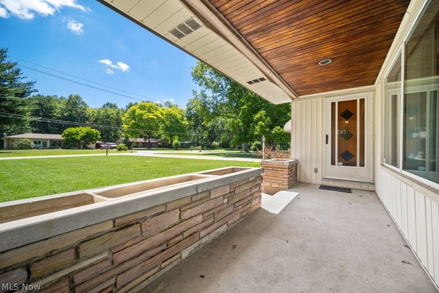 7988 Wright Road, Broadview Heights, OH 44147