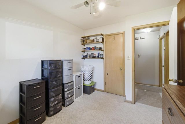 5805 W Fountain AVENUE, Milwaukee, WI 53223