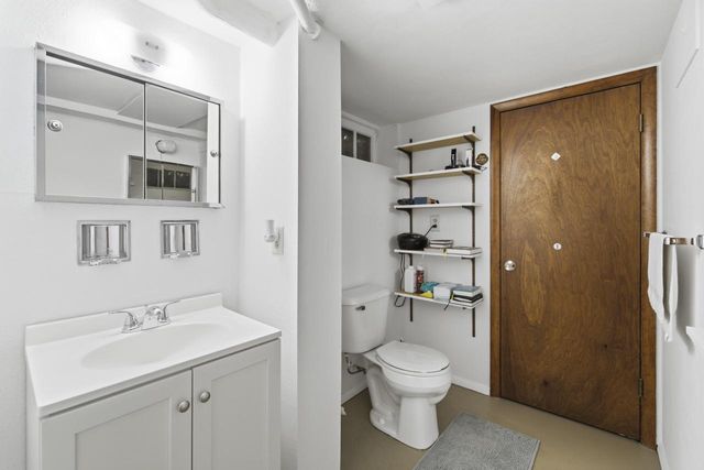 5805 W Fountain AVENUE, Milwaukee, WI 53223