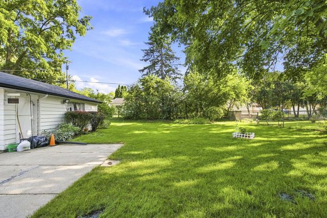 5805 W Fountain AVENUE, Milwaukee, WI 53223