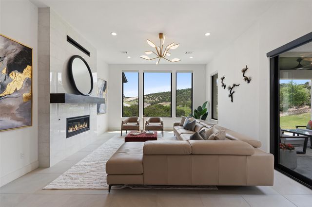 6825 Davenport Divide RD, Austin, TX 78738