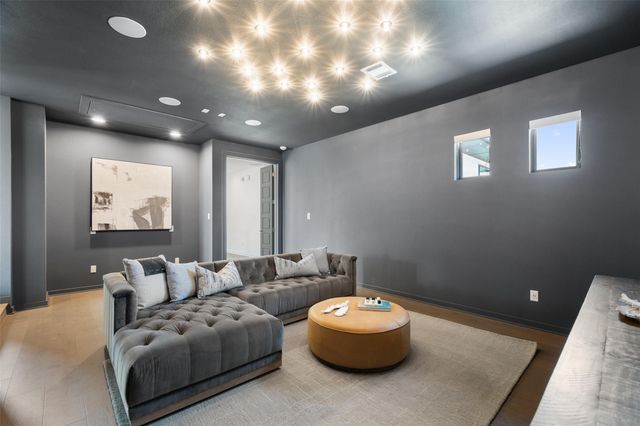 6825 Davenport Divide RD, Austin, TX 78738