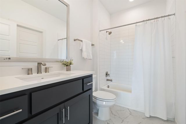6825 Davenport Divide RD, Austin, TX 78738