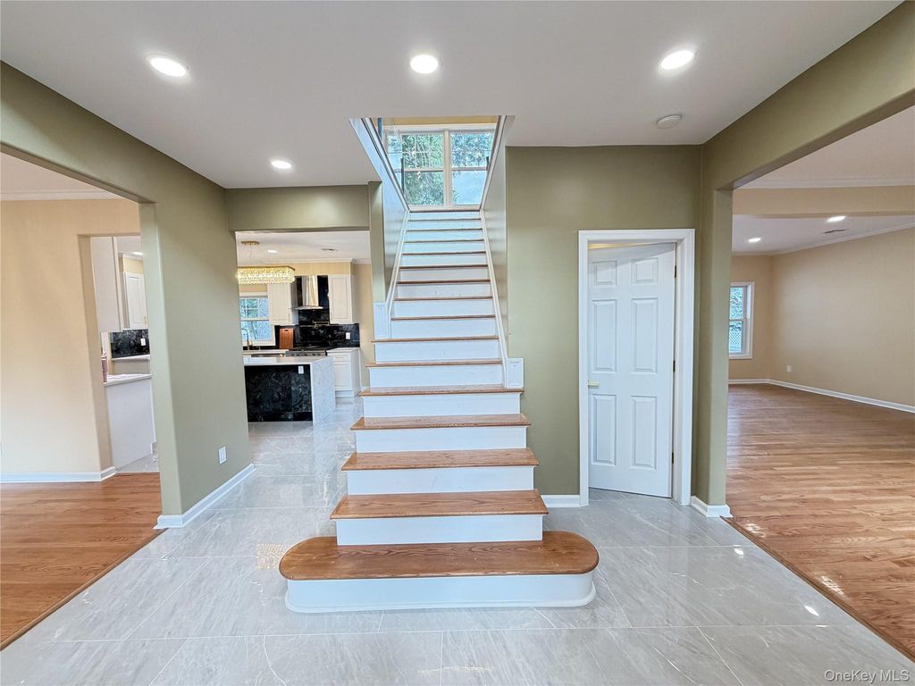 993 Orlando Avenue, West Hempstead, NY 11552 — photo 3