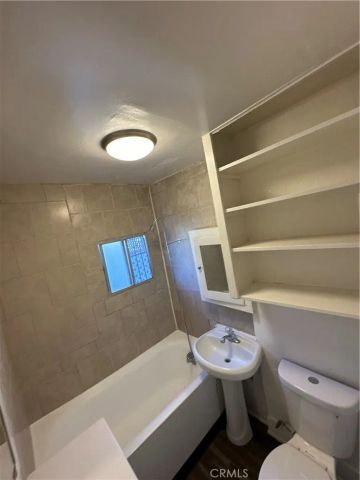 1101 Cherry Avenue, Long Beach, CA 90813