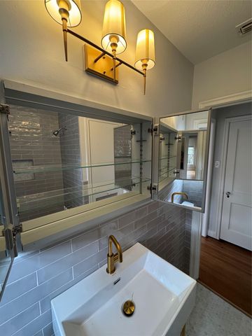 4000 Ramsey Ave A, Austin, TX 78756