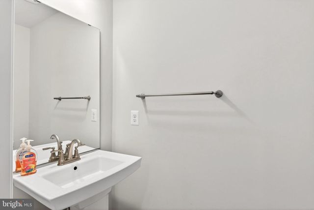 6512 GREENLEIGH, Middle River, MD 21220