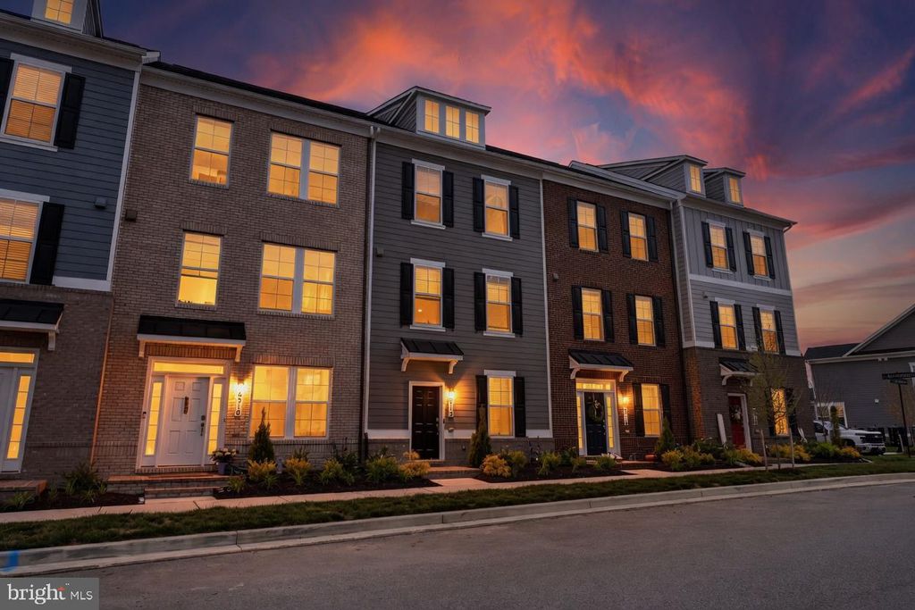 6512 GREENLEIGH, Middle River, MD 21220