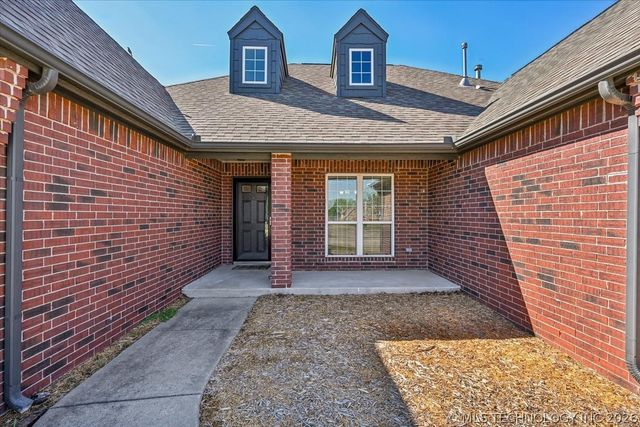 20496 E 47th Street S, Broken Arrow, OK 74014