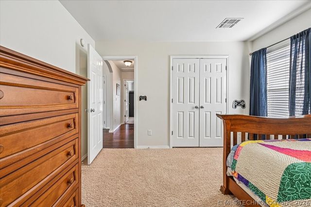 20496 E 47th Street S, Broken Arrow, OK 74014